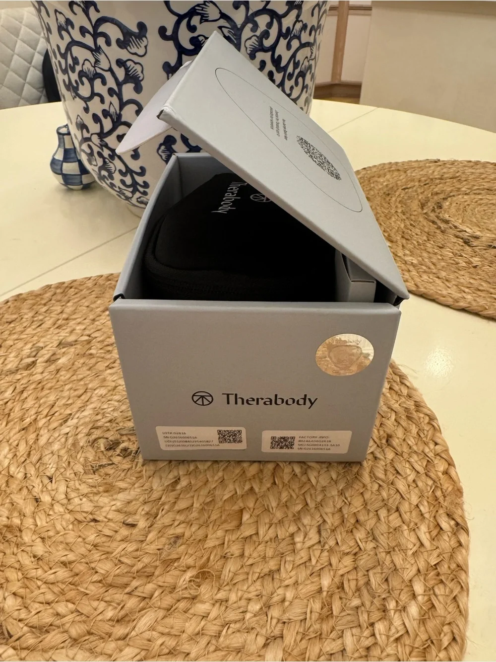 Therabody SmartGoggles Eye Massager - Black/Blue BRAND NEW